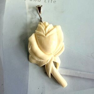 Elegant ivory/bone off white rose pendant on 925 silver hook